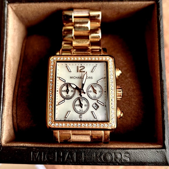 Michael Kors Hudson Rose Gold Chronograph Watch Like New - Picture 3 of 11